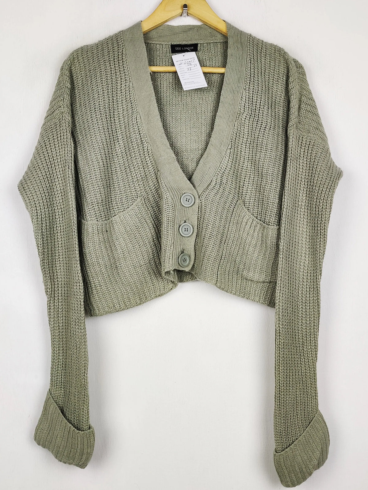 Buy online pre-used pre-loved 100% authentic & Original branded Qed London (LS-20007) available in Pakistan. Top international brands avilable.