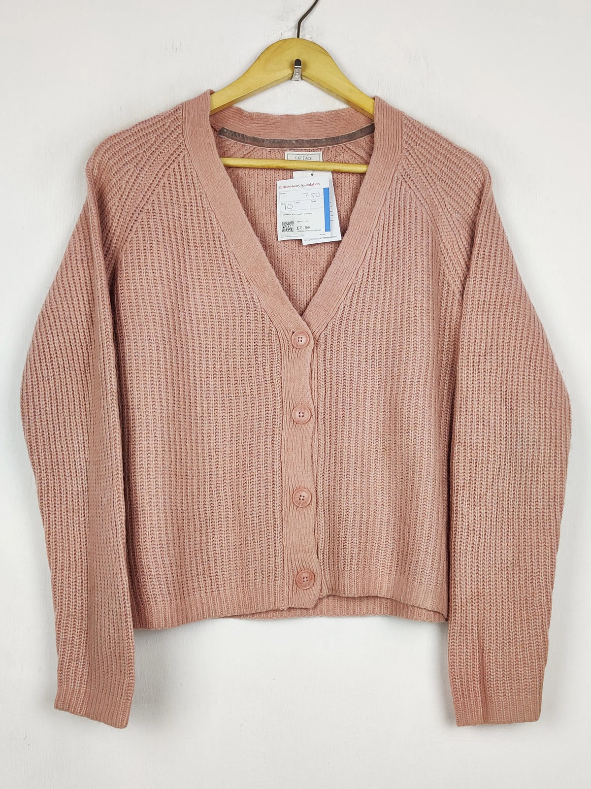 Buy online pre-used pre-loved 100% authentic & Original branded Fatface (LS-20010) available in Pakistan. Top international brands avilable.