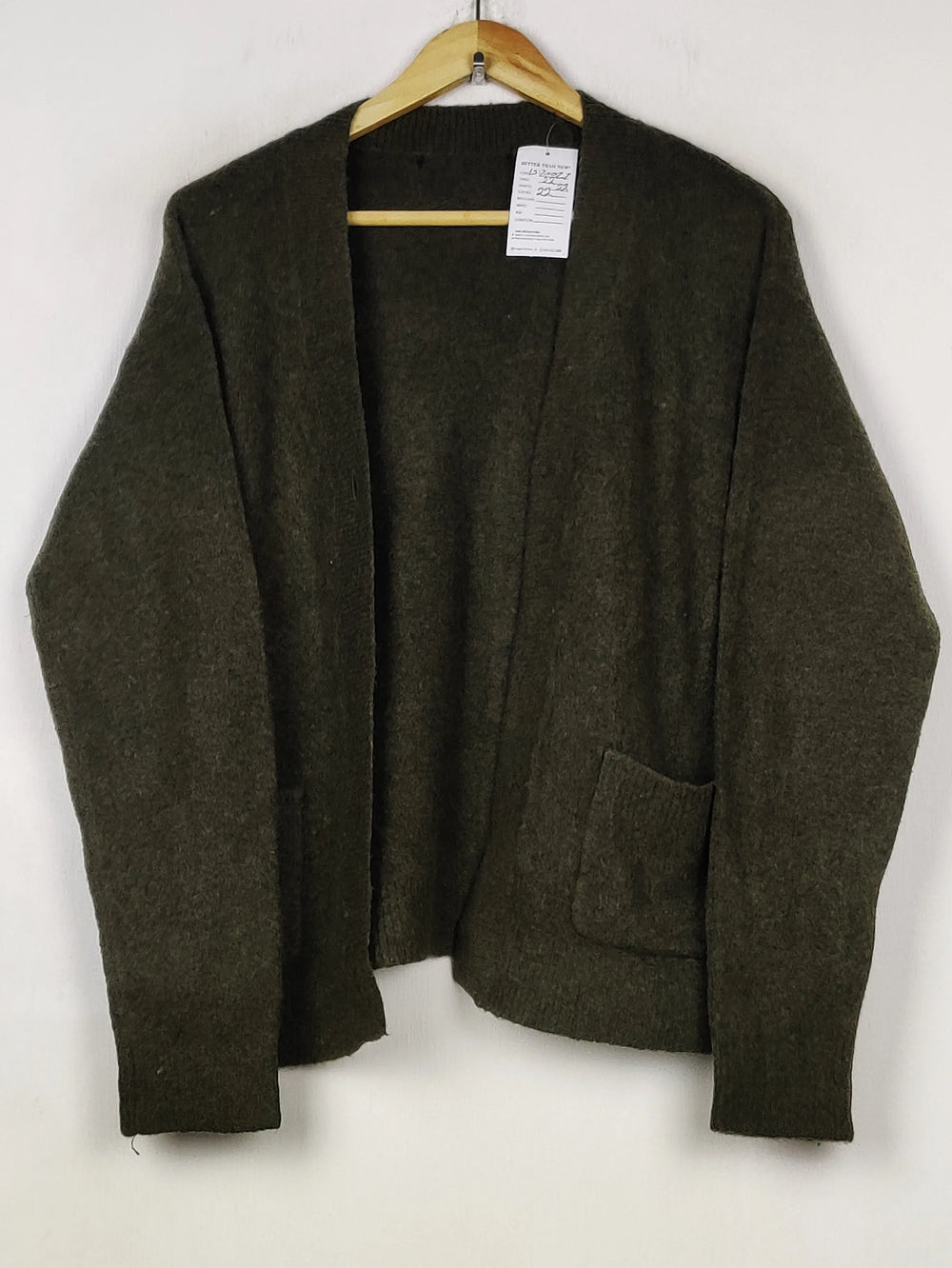 Buy online pre-used pre-loved 100% authentic & Original branded Unknown Brand (LS-20027) available in Pakistan. Top international brands avilable.