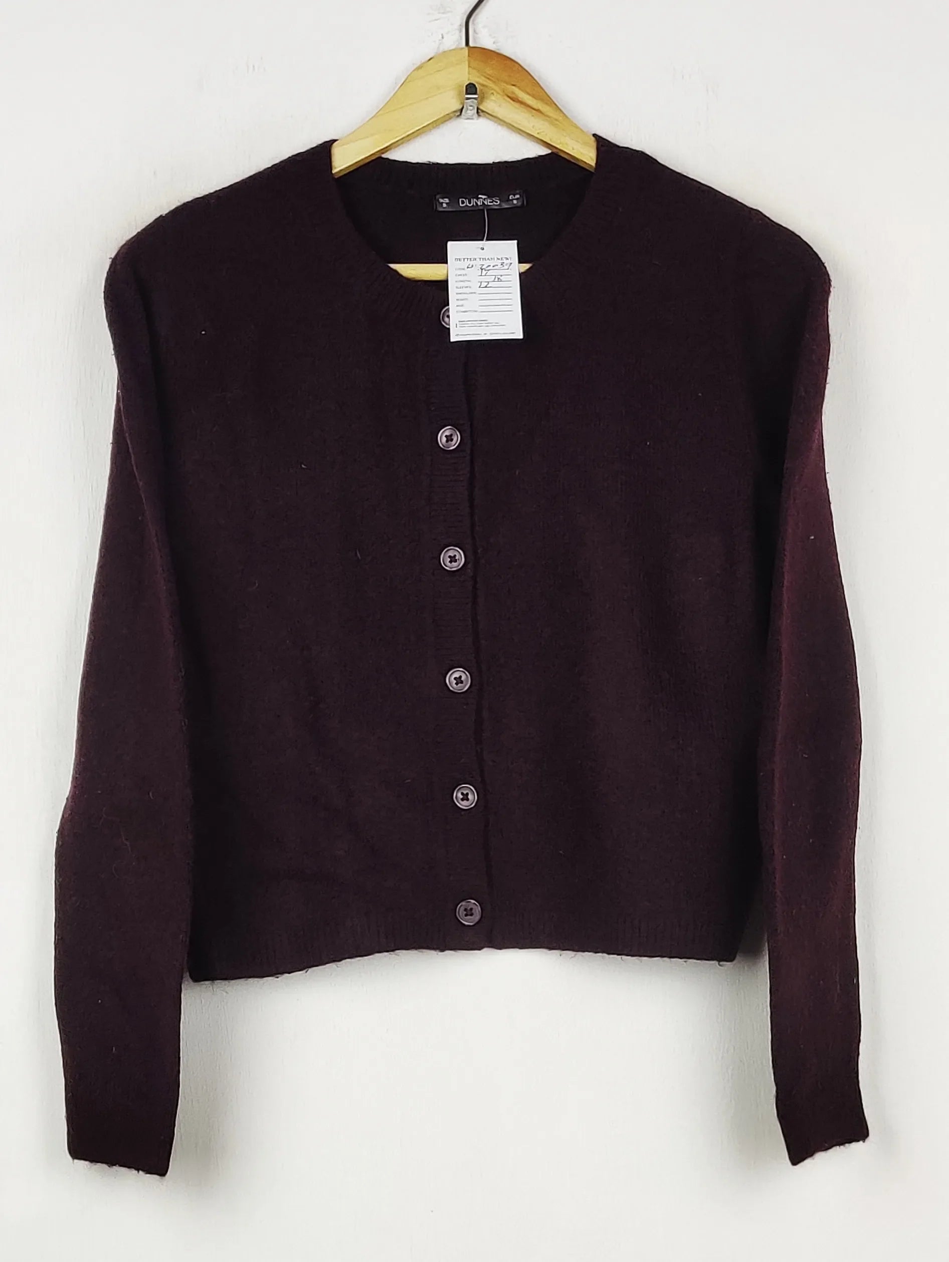 Buy online pre-used pre-loved 100% authentic & Original branded Dunnes Stores (LS-20039) available in Pakistan. Top international brands avilable.