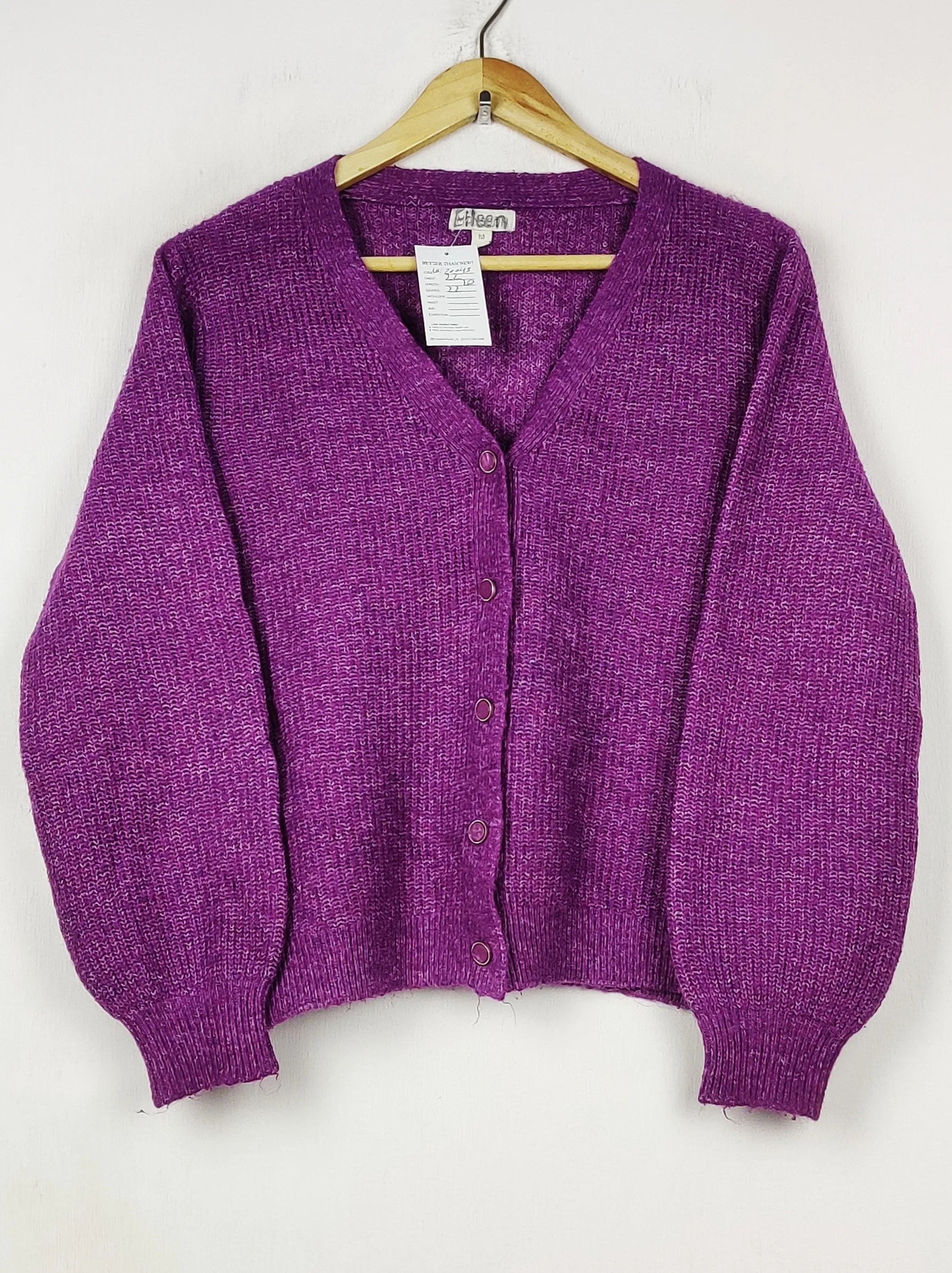 Buy online pre-used pre-loved 100% authentic & Original branded Monson (LS-20043) available in Pakistan. Top international brands avilable.