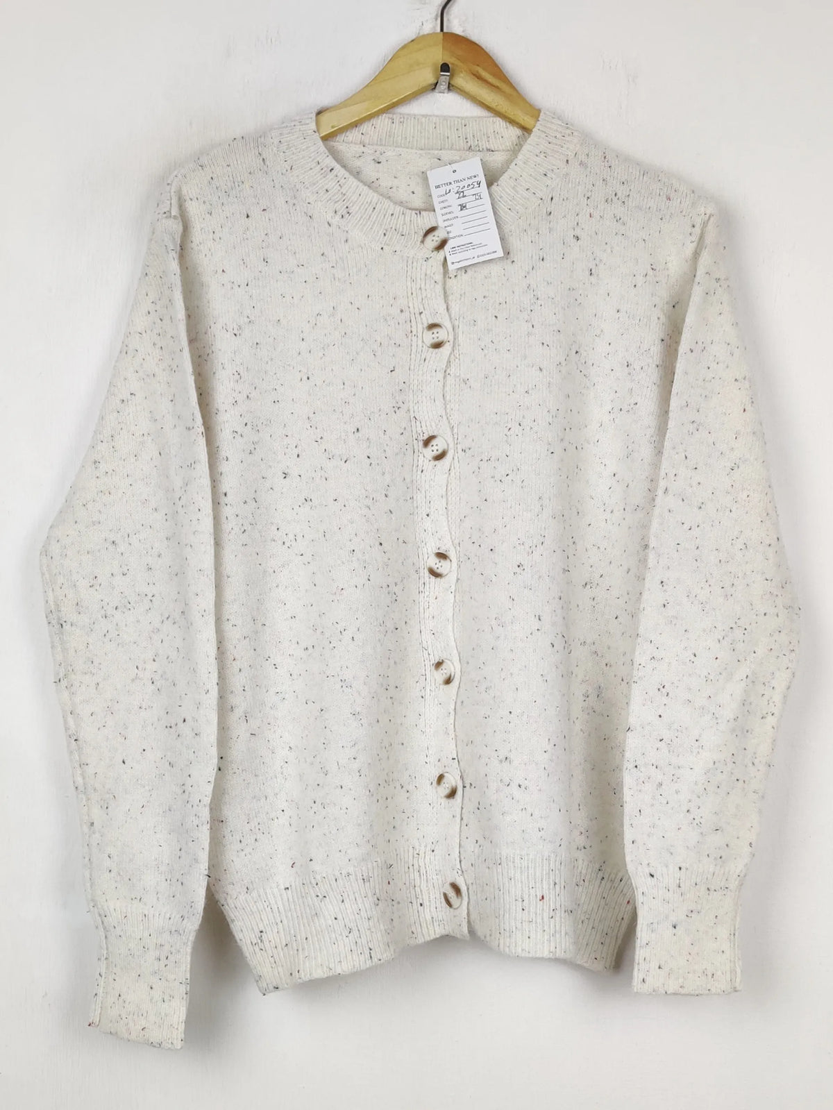 Buy online pre-used pre-loved 100% authentic & Original branded Unknown Brand (LS-20054) available in Pakistan. Top international brands avilable.