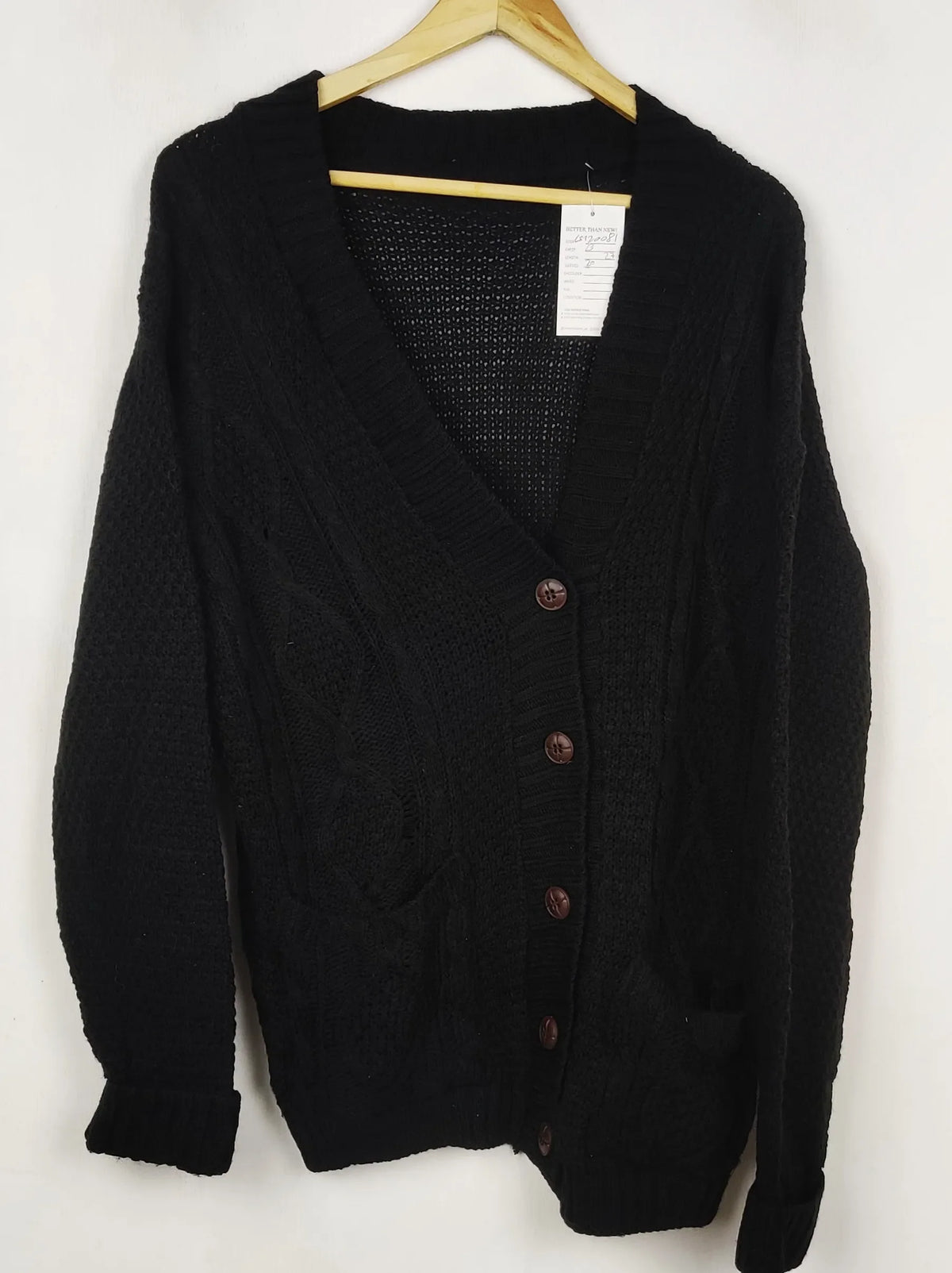Buy online pre-used pre-loved 100% authentic & Original branded Unknown Brand (LS-20081) available in Pakistan. Top international brands avilable.