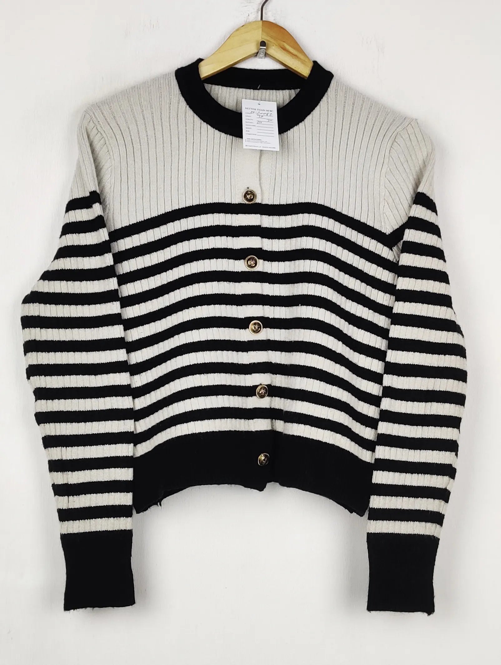Buy online pre-used pre-loved 100% authentic & Original branded Azihliang (LS-20082) available in Pakistan. Top international brands avilable.
