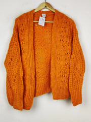 Buy online pre-used pre-loved 100% authentic & Original branded River Island (LS-20093) available in Pakistan. Top international brands avilable.