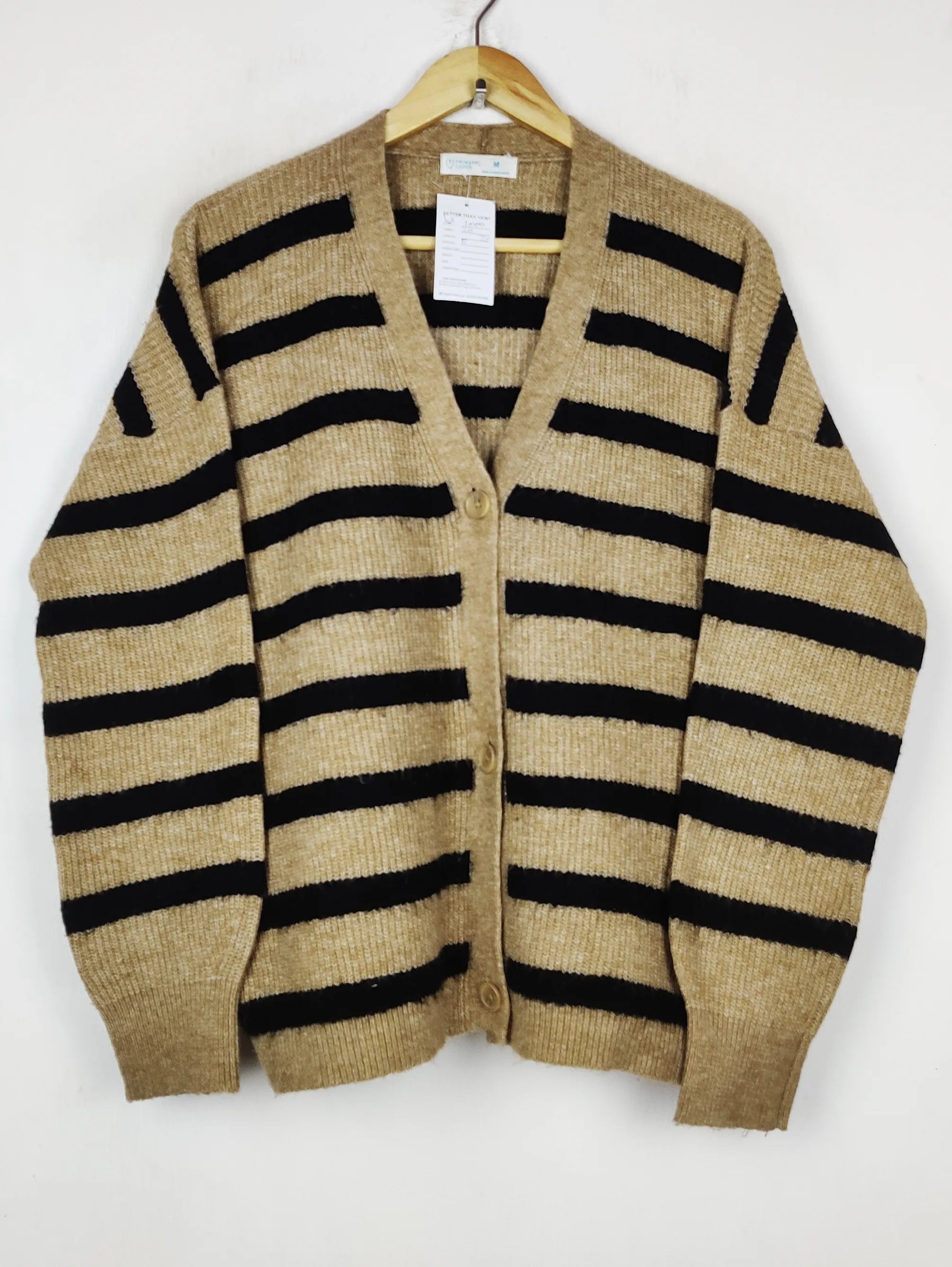 Buy online pre-used pre-loved 100% authentic & Original branded Primark (LS-20100) available in Pakistan. Top international brands avilable.