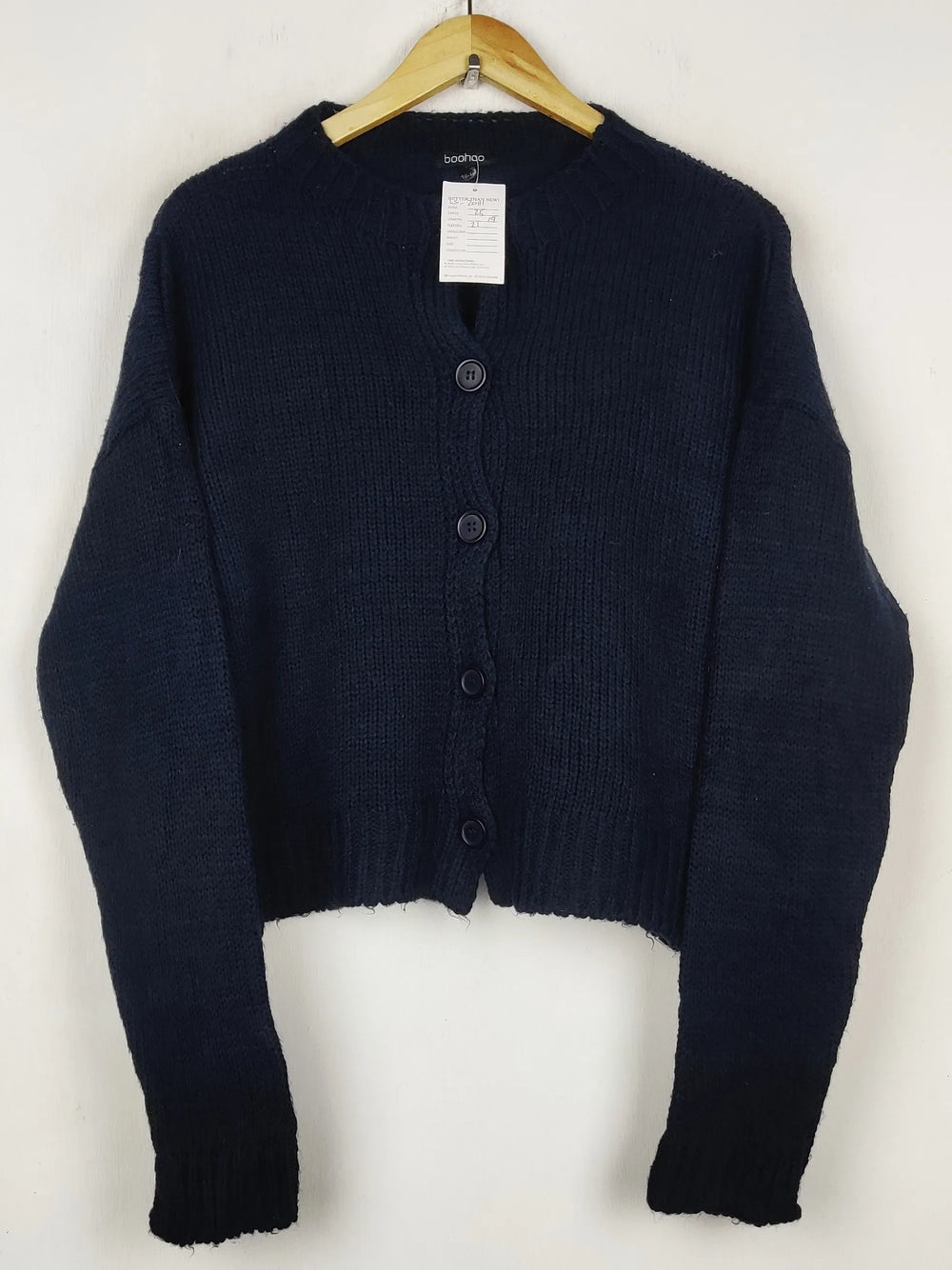 Buy online pre-used pre-loved 100% authentic & Original branded Boohoo (LS-20111) available in Pakistan. Top international brands avilable.