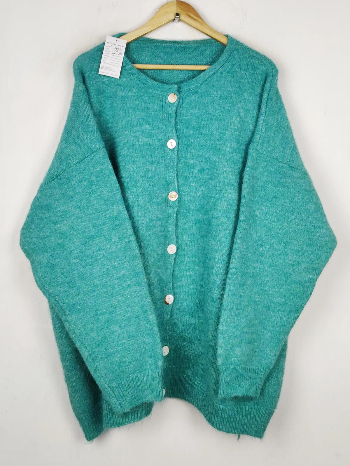 Buy online pre-used pre-loved 100% authentic & Original branded Unknown Brand (LS-20114) available in Pakistan. Top international brands avilable.