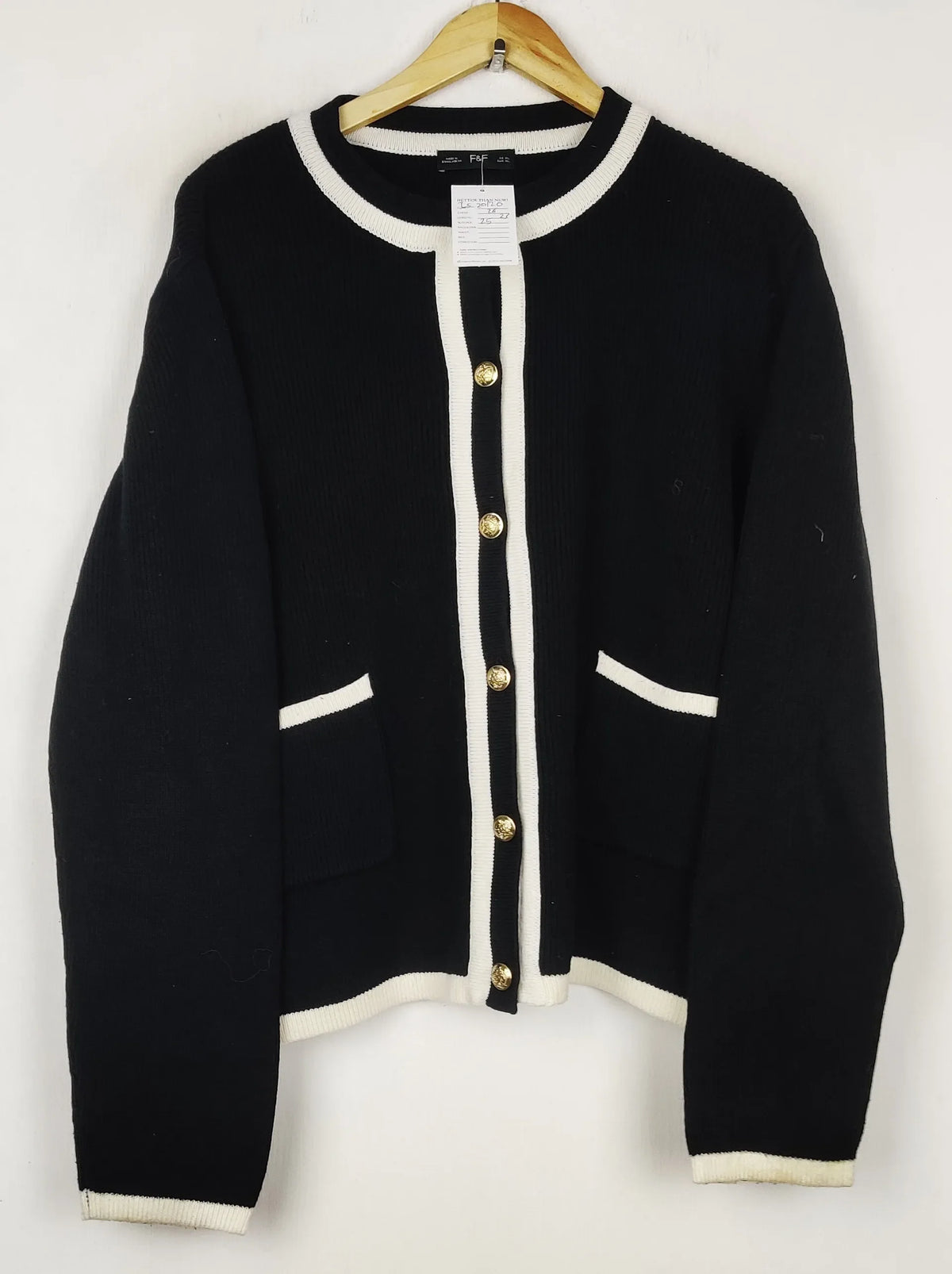 Buy online pre-used pre-loved 100% authentic & Original branded F&F (LS-20120) available in Pakistan. Top international brands avilable.