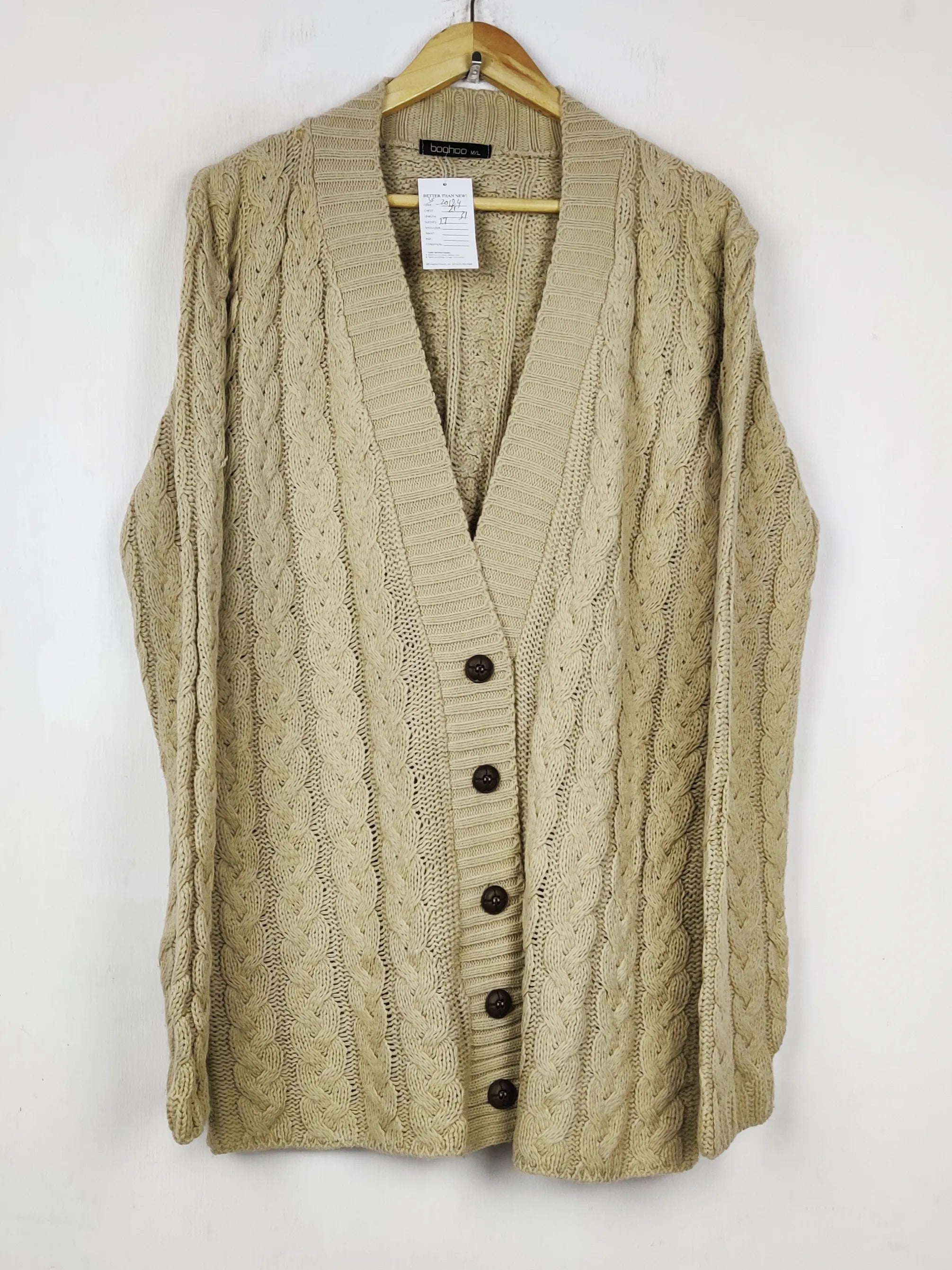 Buy online pre-used pre-loved 100% authentic & Original branded Boohoo (LS-20124) available in Pakistan. Top international brands avilable.