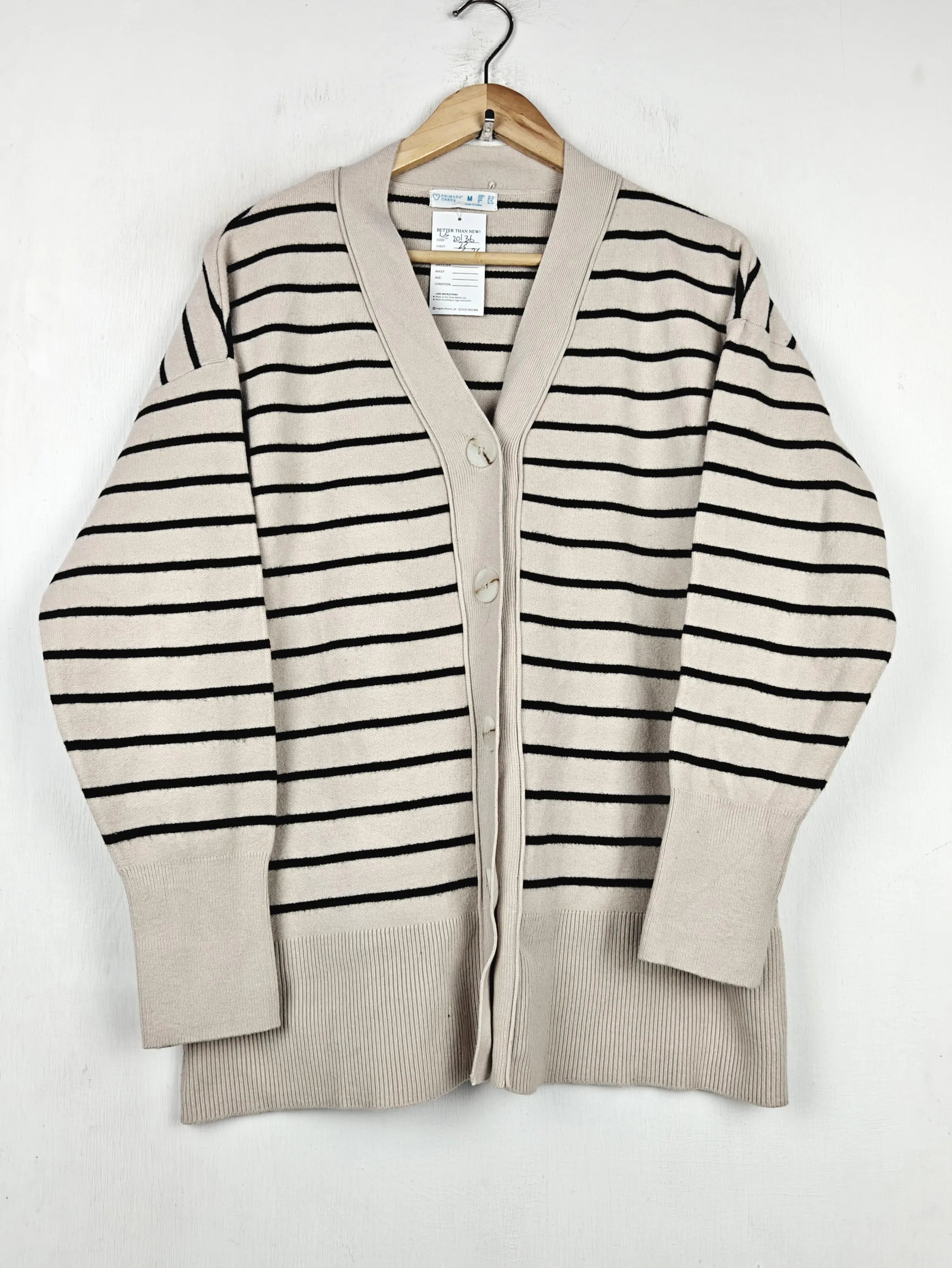 Buy online pre-used pre-loved 100% authentic & Original branded Primark (LS-20136) available in Pakistan. Top international brands avilable.