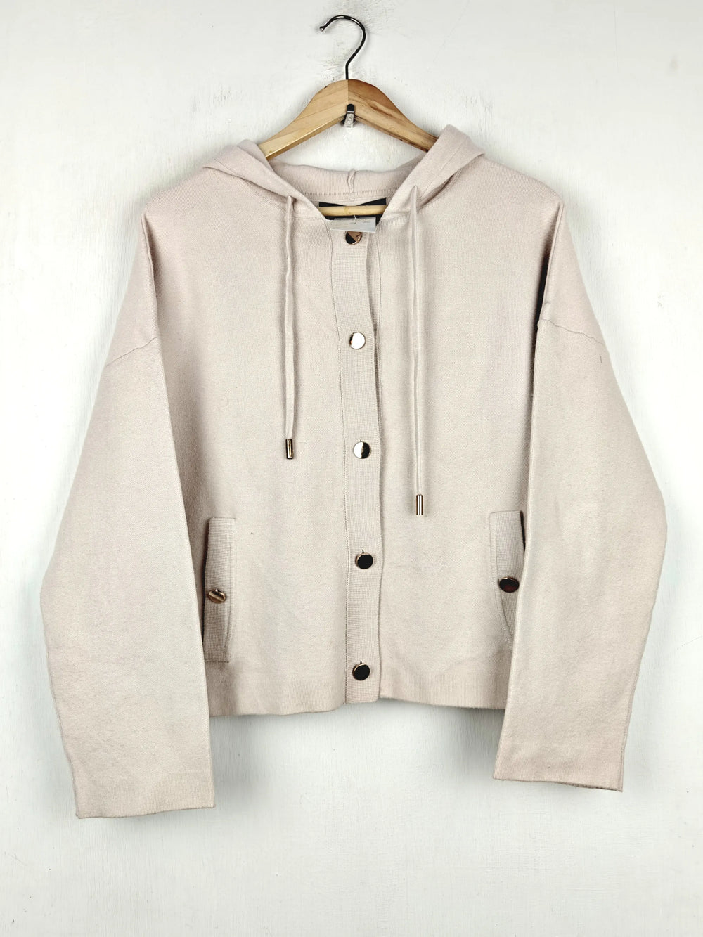 Buy online pre-used pre-loved 100% authentic & Original branded Primark (LS-20141) available in Pakistan. Top international brands avilable.