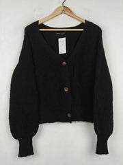 Buy online pre-used pre-loved 100% authentic & Original branded Shein (LS-20151) available in Pakistan. Top international brands avilable.