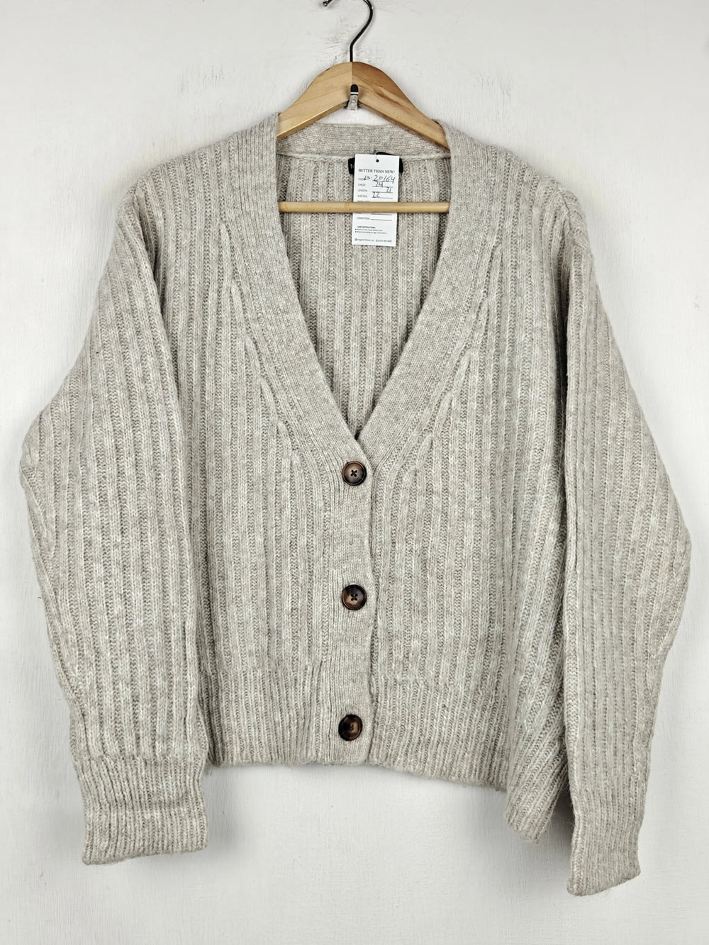 Buy online pre-used pre-loved 100% authentic & Original branded Marks & Spencer (LS-20164) available in Pakistan. Top international brands avilable.