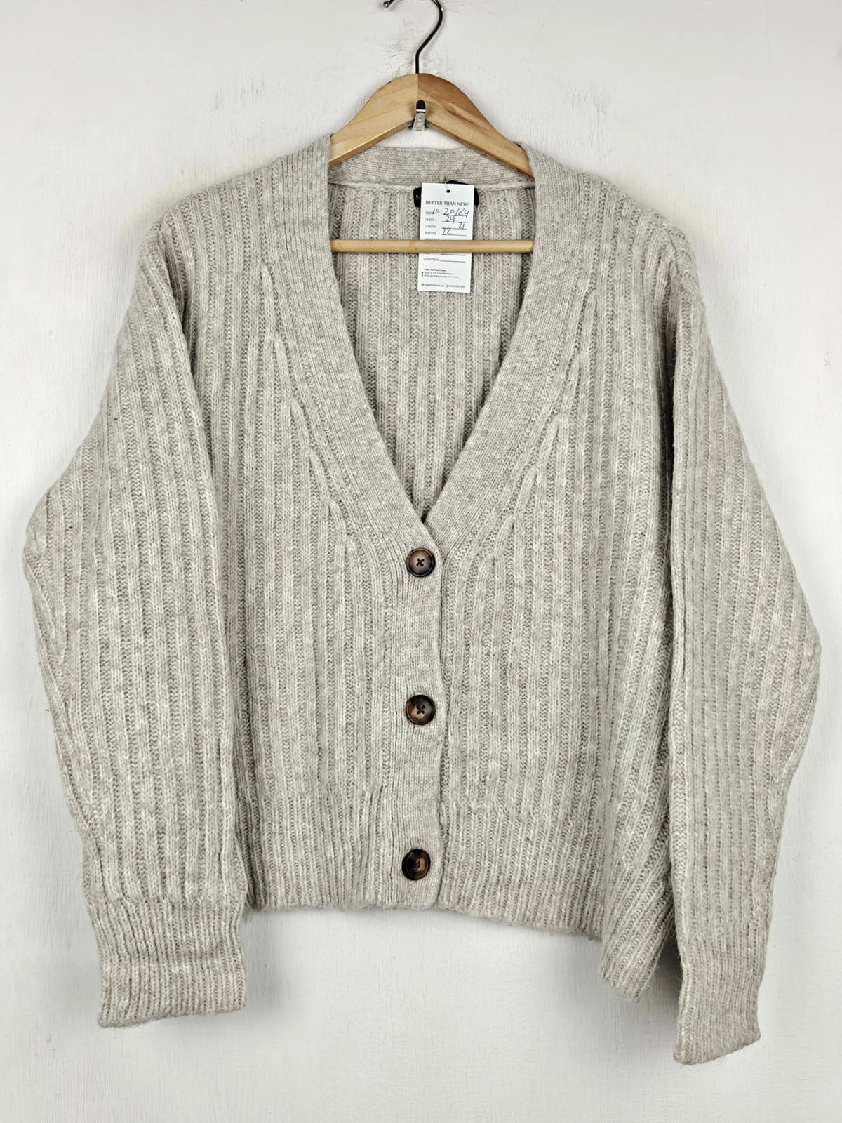 Buy online pre-used pre-loved 100% authentic & Original branded Marks & Spencer (LS-20164) available in Pakistan. Top international brands avilable.