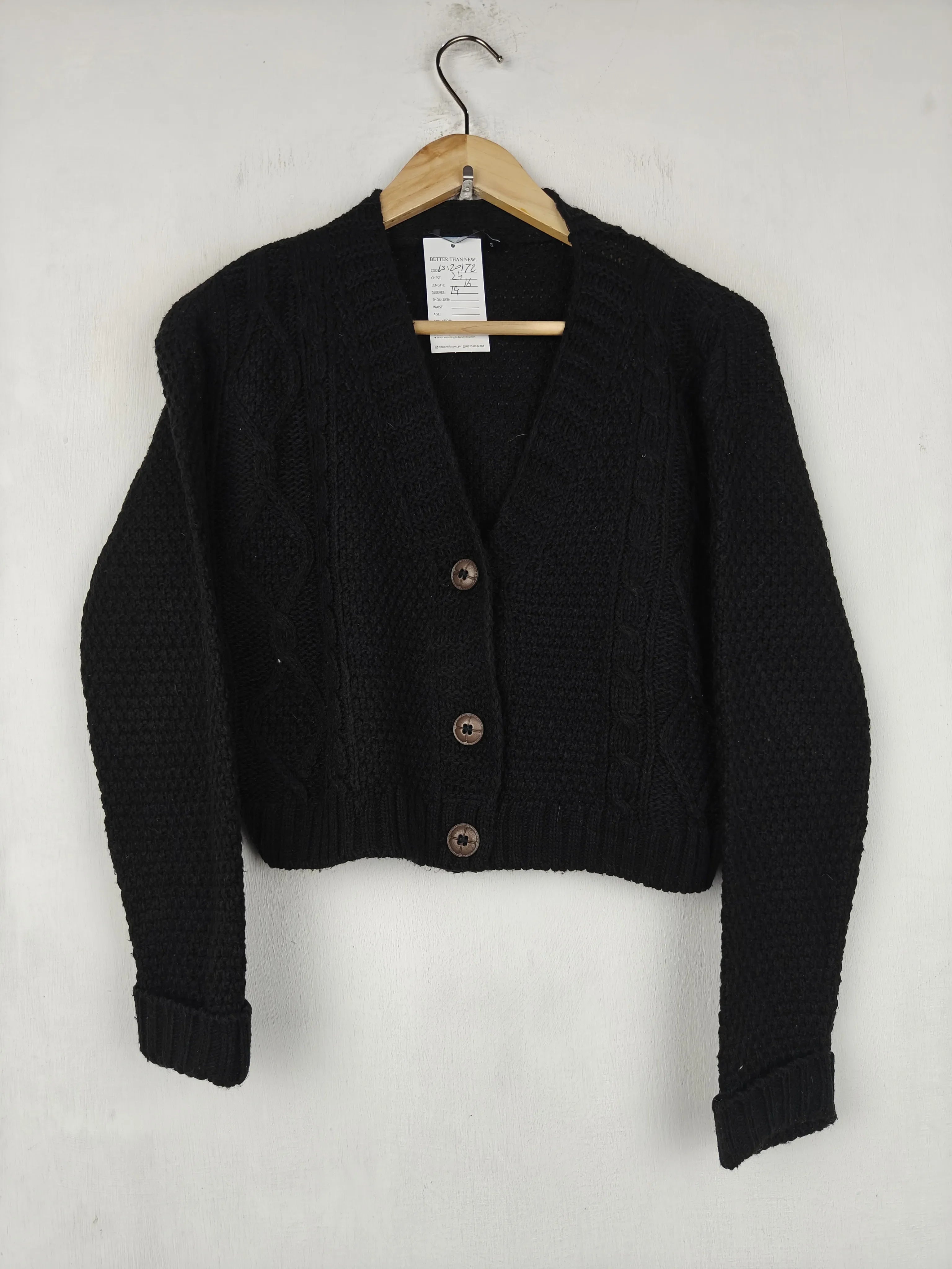 Buy online pre-used pre-loved 100% authentic & Original branded Prettylittlething (LS-20172) available in Pakistan. Top international brands avilable.
