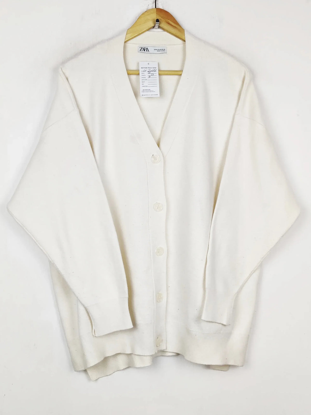 Buy online pre-used pre-loved 100% authentic & Original branded Zara (LS-20188) available in Pakistan. Top international brands avilable.