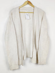 Buy online pre-used pre-loved 100% authentic & Original branded H&M (LS-20189) available in Pakistan. Top international brands avilable.