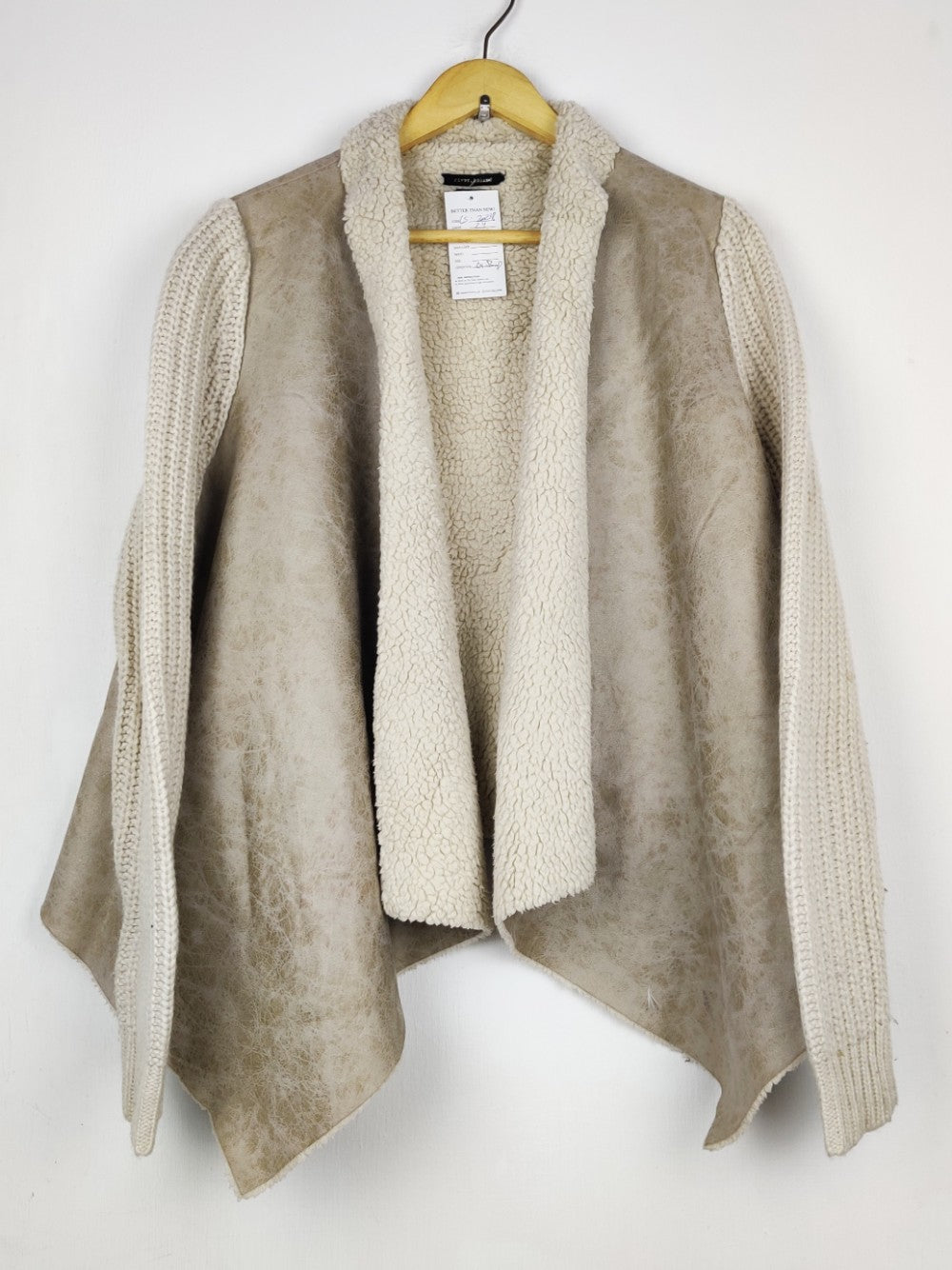 River Island (LS-20238)