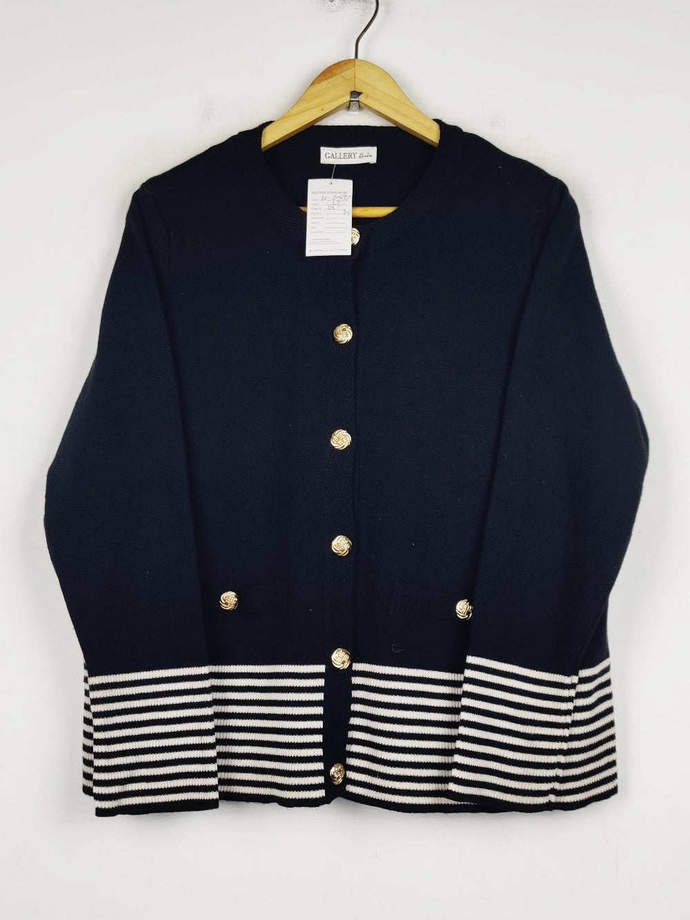 Gallery (LS-20597)