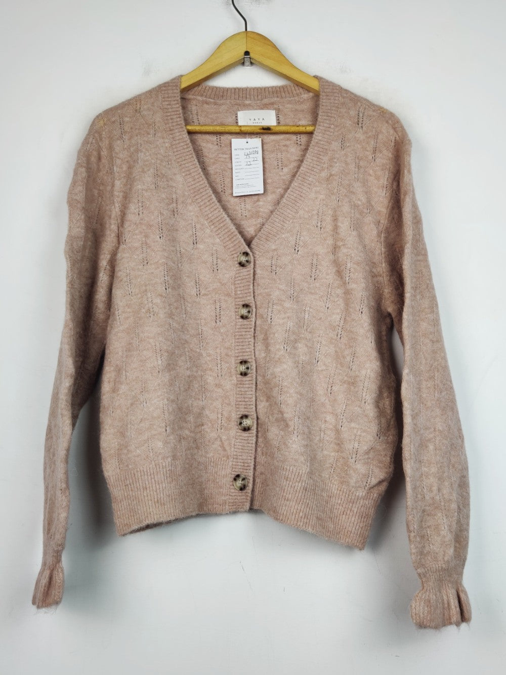 Yaya (LS-21399)