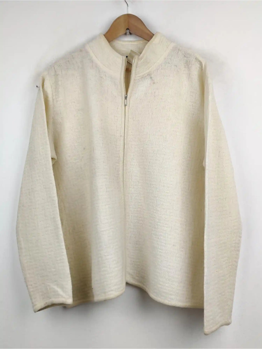 Buy online pre-used pre-loved 100% authentic & Original branded Talbots (LS-4386) available in Pakistan. Top international brands avilable.