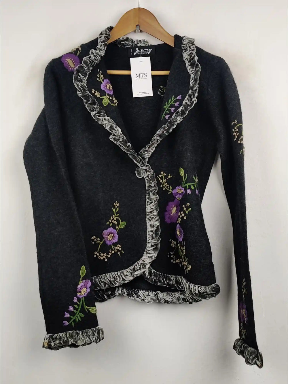 Buy online pre-used pre-loved 100% authentic & Original branded Jay Cherry Toronto (LS-4415) available in Pakistan. Top international brands avilable.