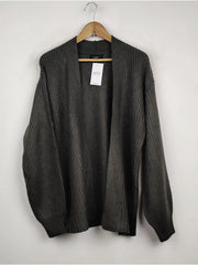 Buy online pre-used pre-loved 100% authentic & Original branded New Look (LS-4538) available in Pakistan. Top international brands avilable.