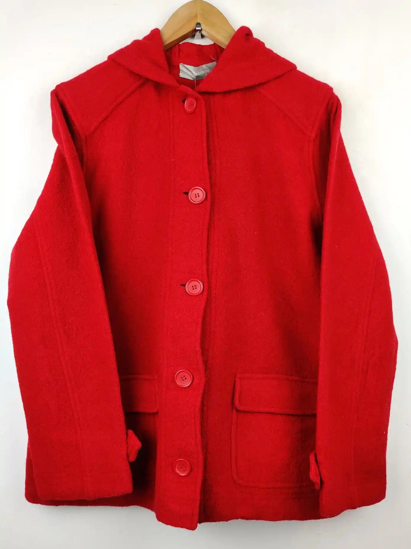 Buy online pre-used pre-loved 100% authentic & Original branded Liz Claiborne (LS-5332) available in Pakistan. Top international brands avilable.