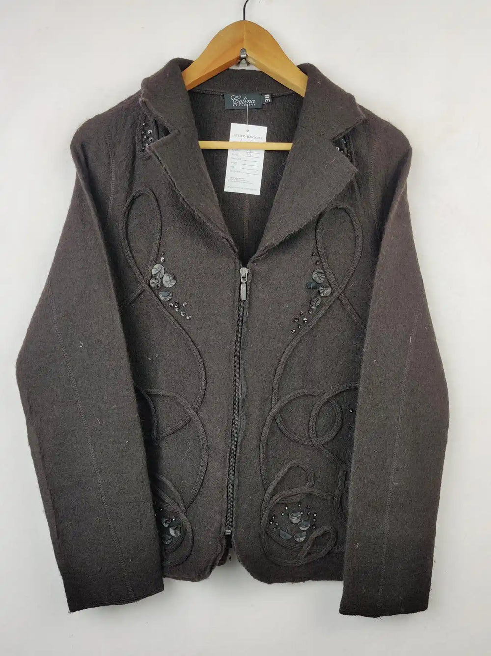 Buy online pre-used pre-loved 100% authentic & Original branded Celina (LS-5406) available in Pakistan. Top international brands avilable.