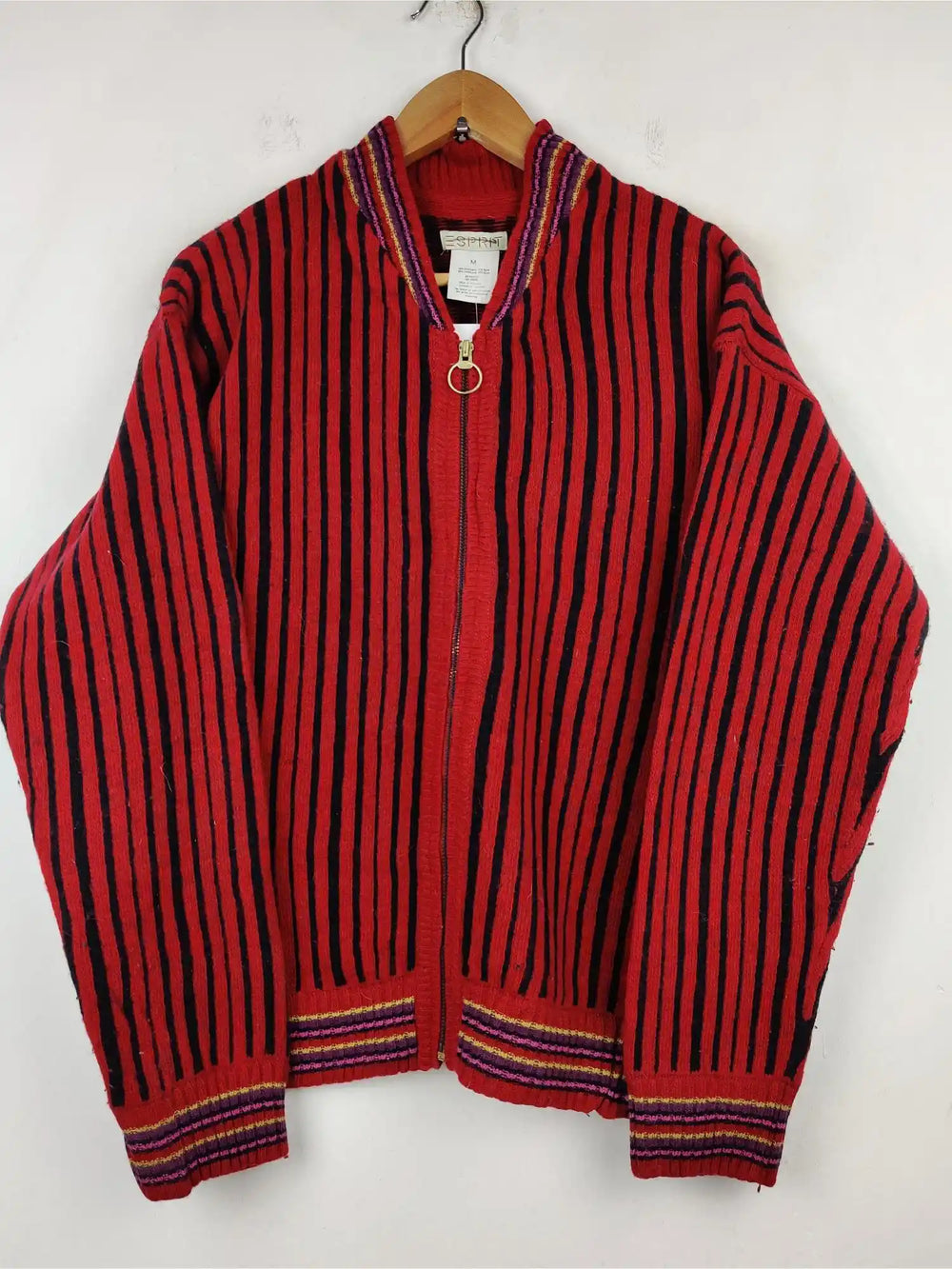 Buy online pre-used pre-loved 100% authentic & Original branded Spirit (LS-5474) available in Pakistan. Top international brands avilable.