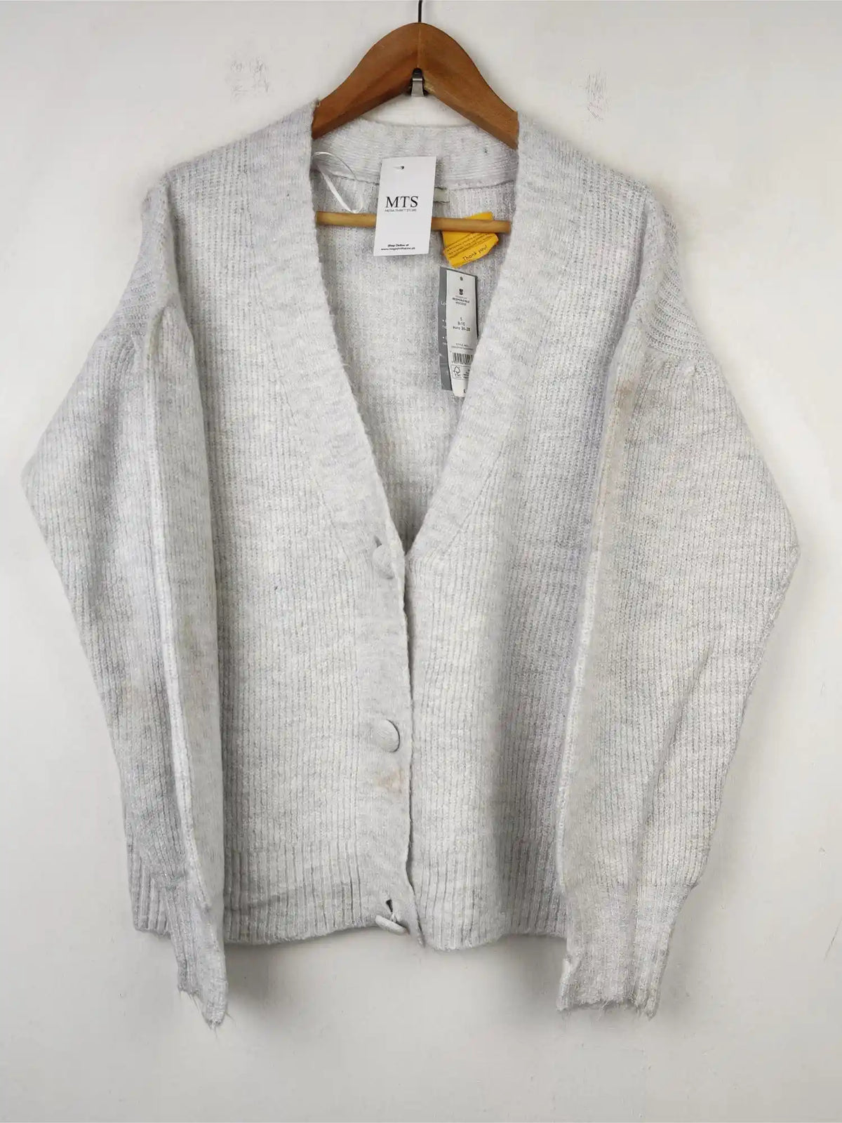 Buy online pre-used pre-loved 100% authentic & Original branded George (LS-5623) available in Pakistan. Top international brands avilable.