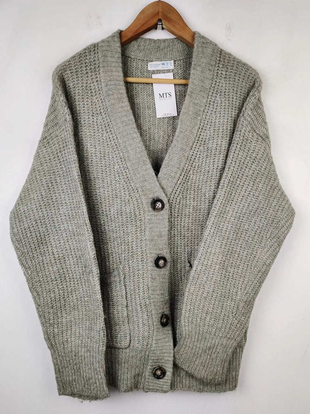 Buy online pre-used pre-loved 100% authentic & Original branded Primark (LS-5792) available in Pakistan. Top international brands avilable.
