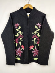 Buy online pre-used pre-loved 100% authentic & Original branded Christopher & Banks (LS-6122) available in Pakistan. Top international brands avilable.