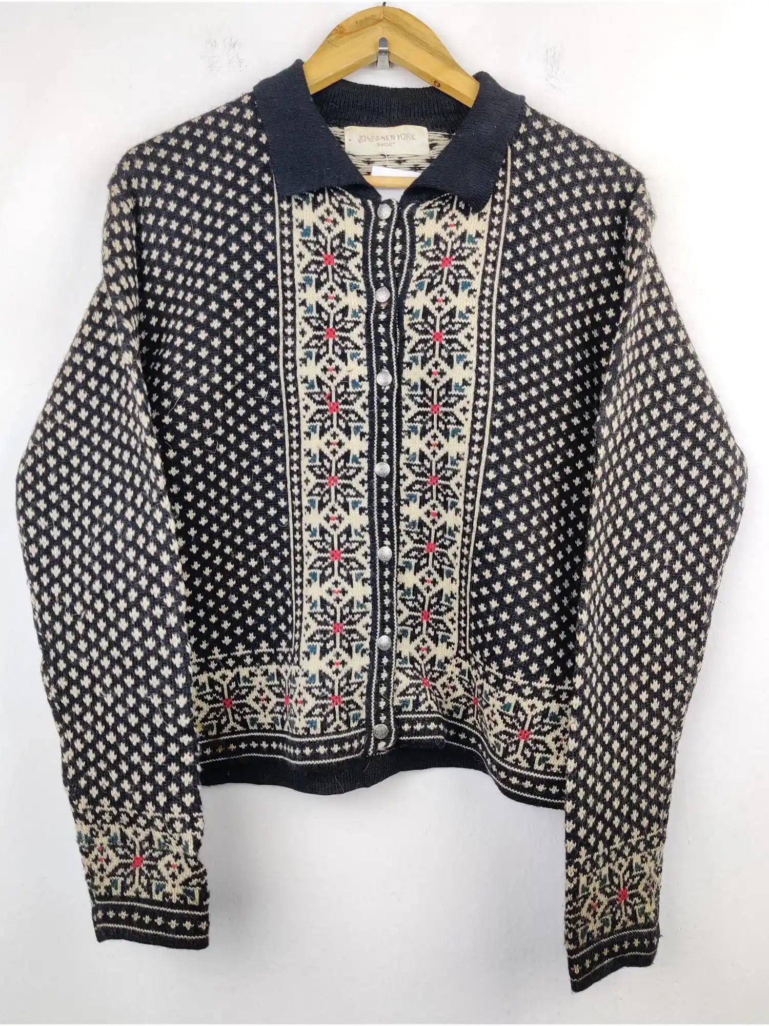 Buy online pre-used pre-loved 100% authentic & Original branded Jones New York (LS-6159) available in Pakistan. Top international brands avilable.