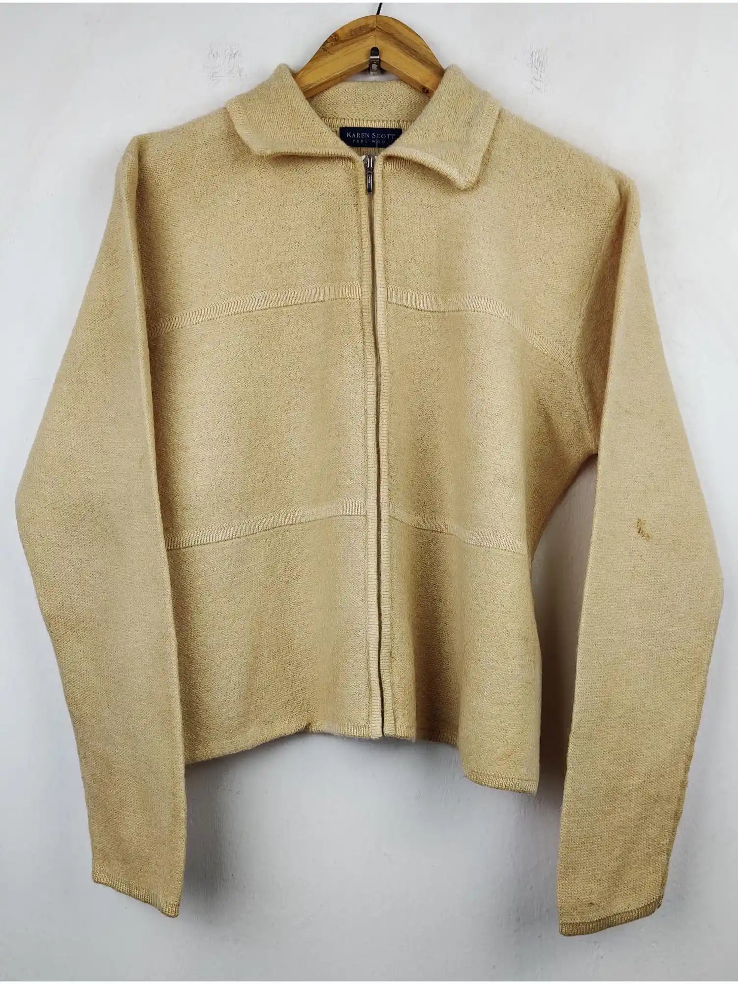 Buy online pre-used pre-loved 100% authentic & Original branded Karen Scott (LS-6193) available in Pakistan. Top international brands avilable.