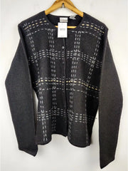 Buy online pre-used pre-loved 100% authentic & Original branded Villager (LS-6202) available in Pakistan. Top international brands avilable.