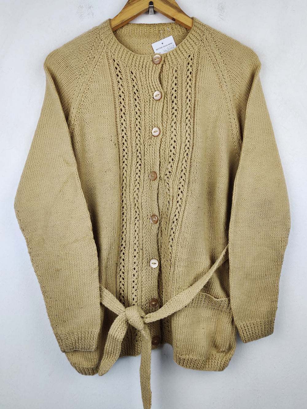 Buy online pre-used pre-loved 100% authentic & Original branded Unknown Brand (LS-6724) available in Pakistan. Top international brands avilable.