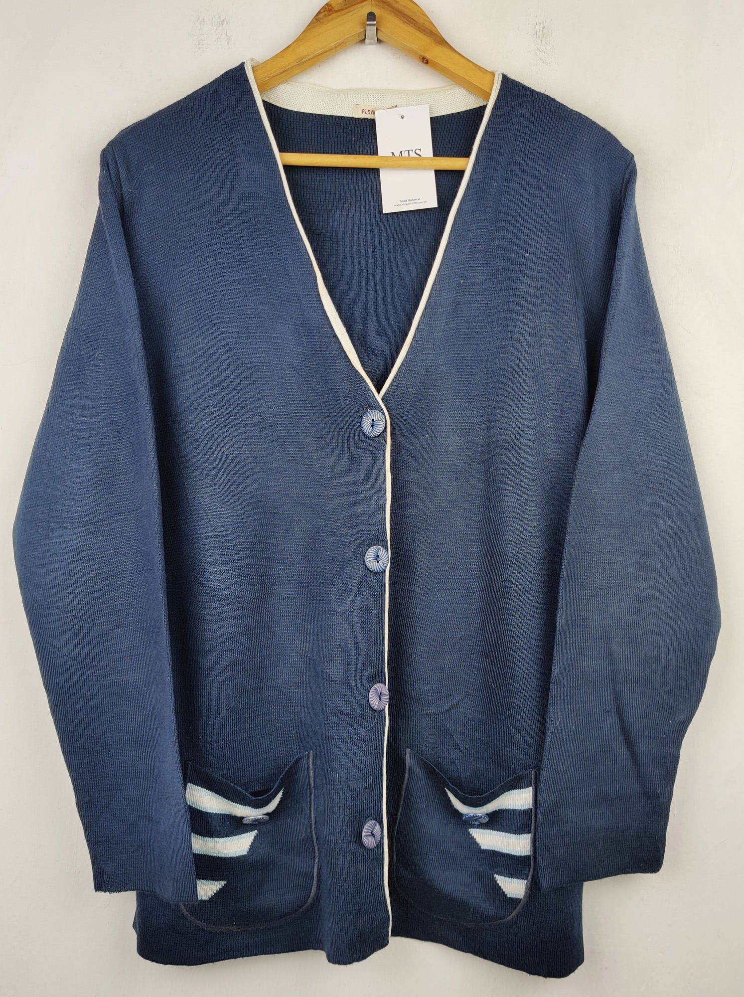 Buy online pre-used pre-loved 100% authentic & Original branded Pleynard (LS-6833) available in Pakistan. Top international brands avilable.
