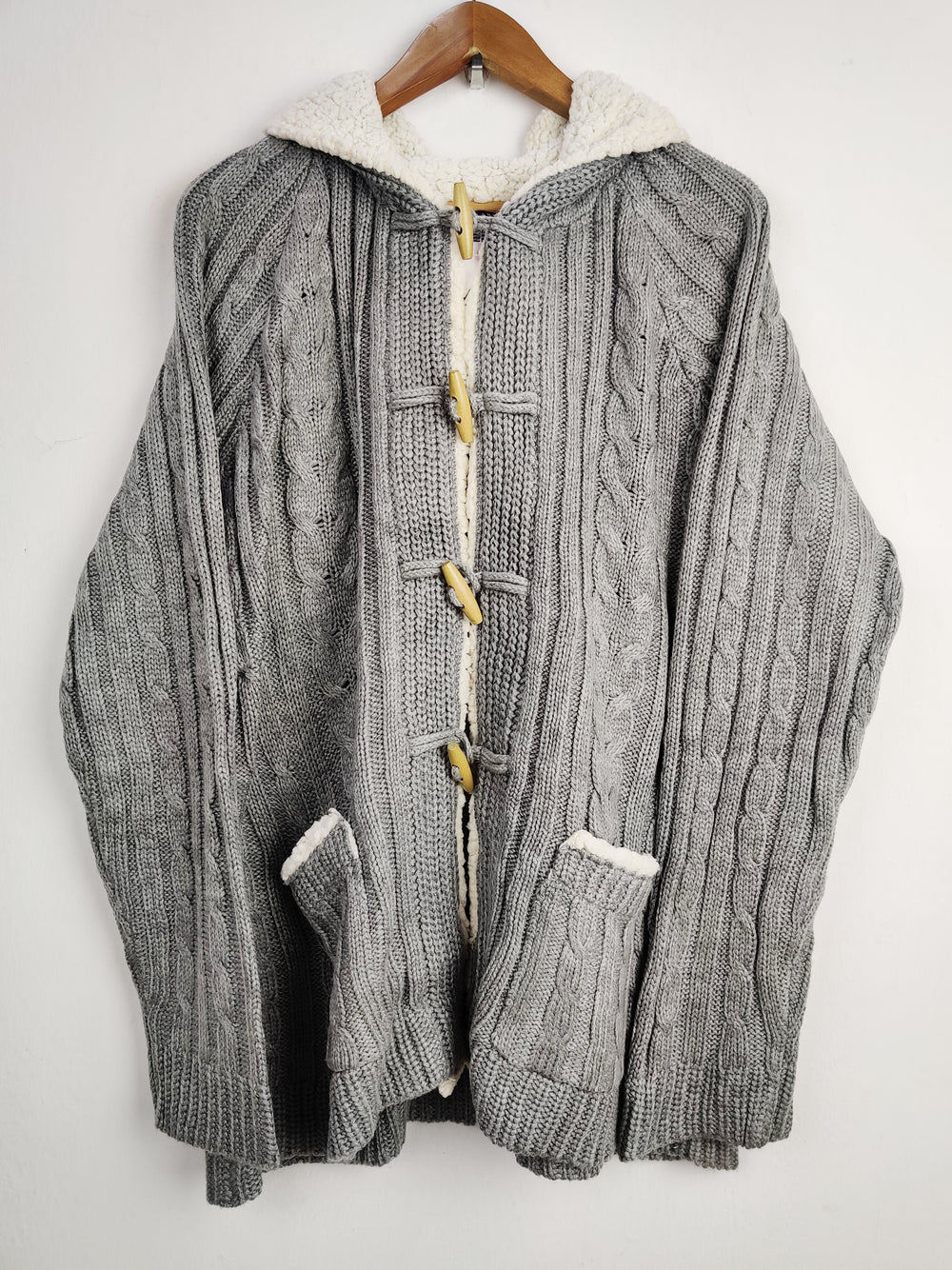 Buy online pre-used pre-loved 100% authentic & Original branded Joanna Hope (LS-7116) available in Pakistan. Top international brands avilable.