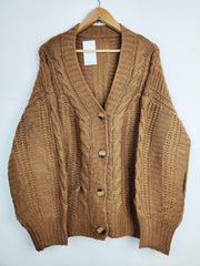 Buy online pre-used pre-loved 100% authentic & Original branded Shein (LS-7135) available in Pakistan. Top international brands avilable.