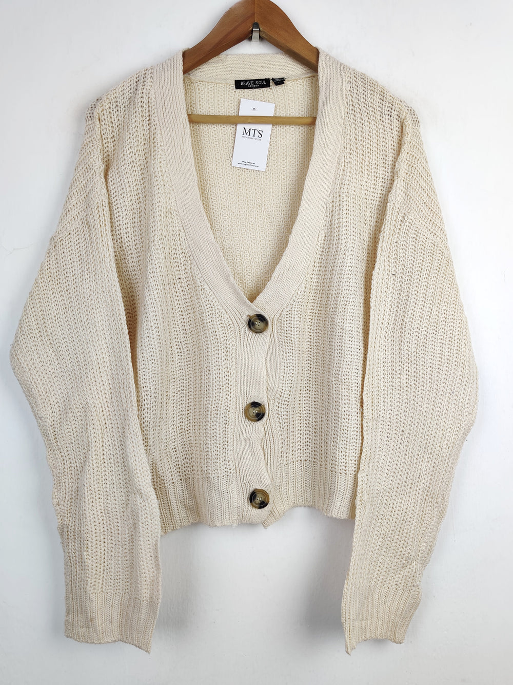 Buy online pre-used pre-loved 100% authentic & Original branded Brave Soul (LS-7168) available in Pakistan. Top international brands avilable.