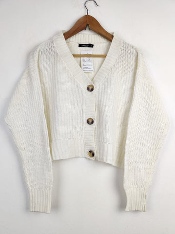 Buy online pre-used pre-loved 100% authentic & Original branded Boohoo (LS-7177) available in Pakistan. Top international brands avilable.