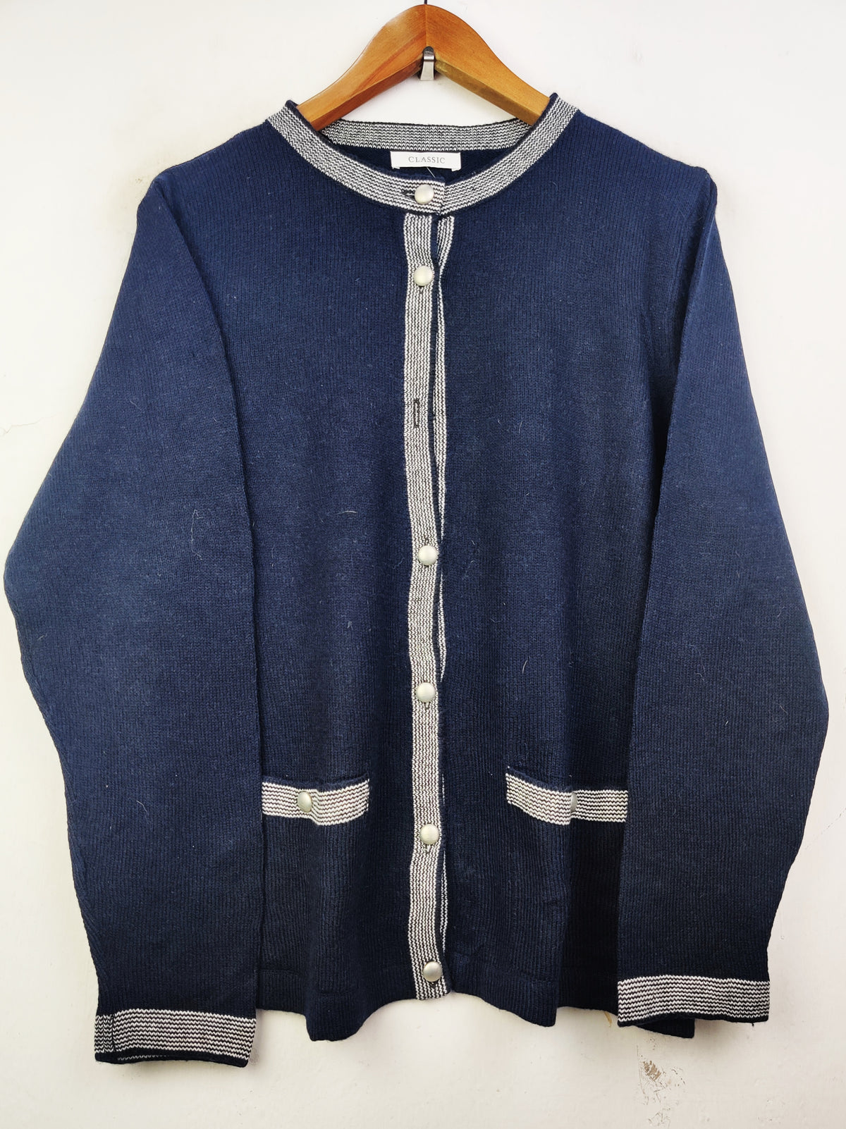 Buy online pre-used pre-loved 100% authentic & Original branded Marks & Spencer (LS-7205) available in Pakistan. Top international brands avilable.