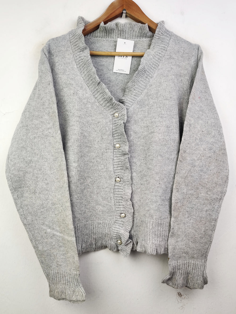 Buy online pre-used pre-loved 100% authentic & Original branded Unknown Brand (LS-7273) available in Pakistan. Top international brands avilable.