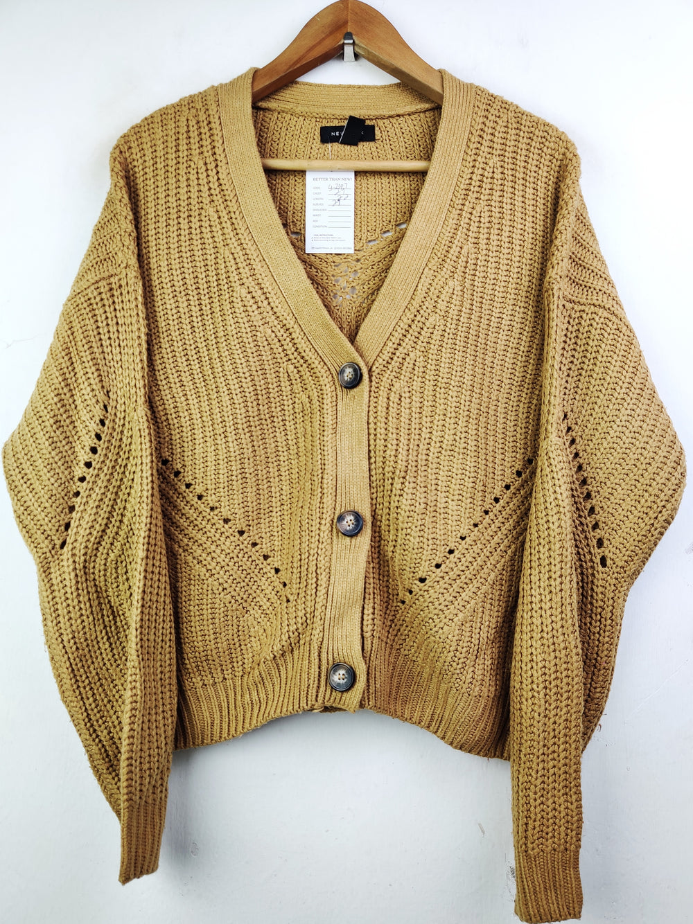 Buy online pre-used pre-loved 100% authentic & Original branded New Look (LS-7307) available in Pakistan. Top international brands avilable.