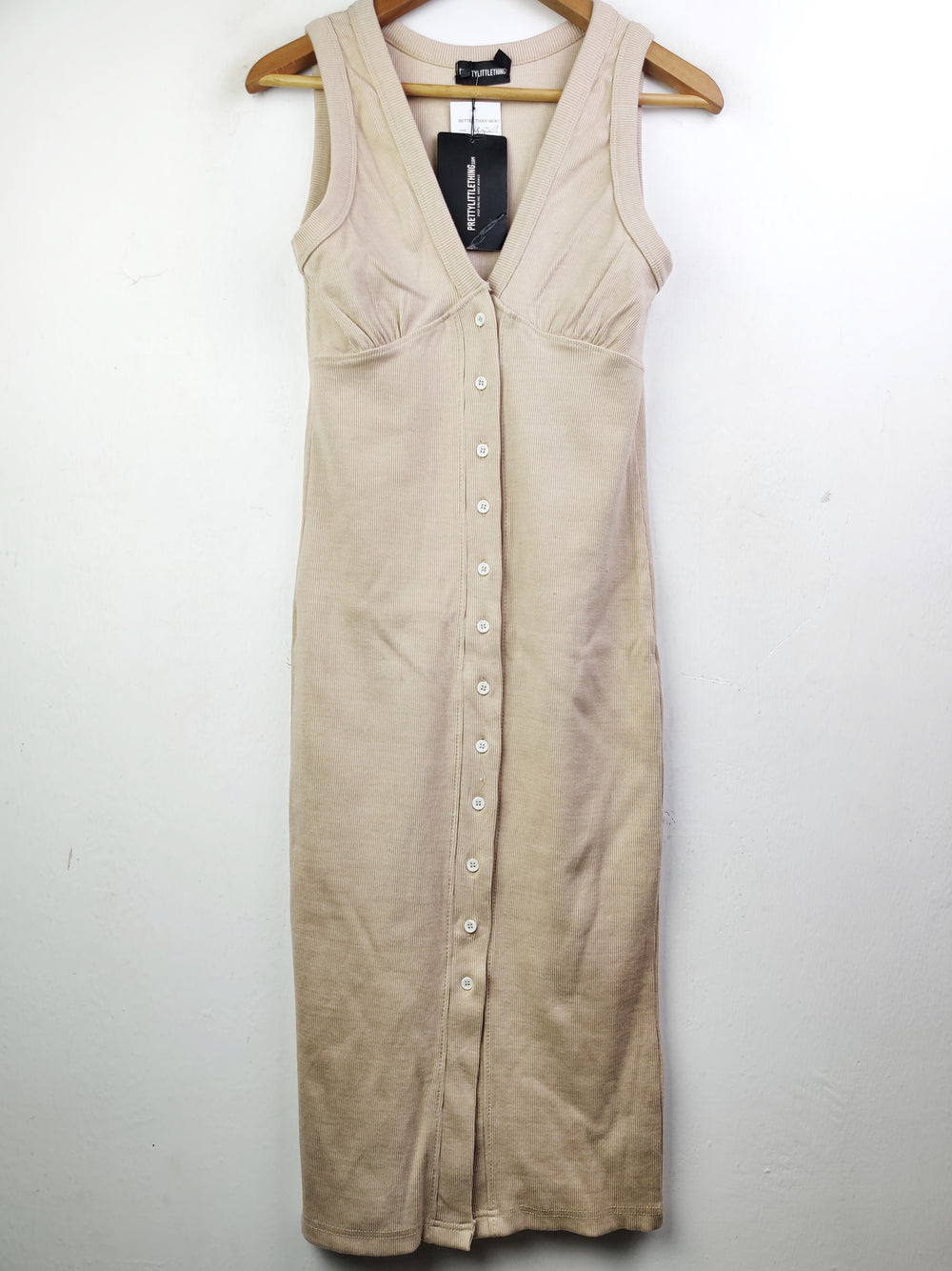 Buy online pre-used pre-loved 100% authentic & Original branded Prettylittlething (LS-7309) available in Pakistan. Top international brands avilable.