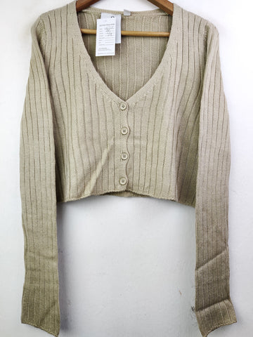 Buy online pre-used pre-loved 100% authentic & Original branded Collusion (LS-7315) available in Pakistan. Top international brands avilable.
