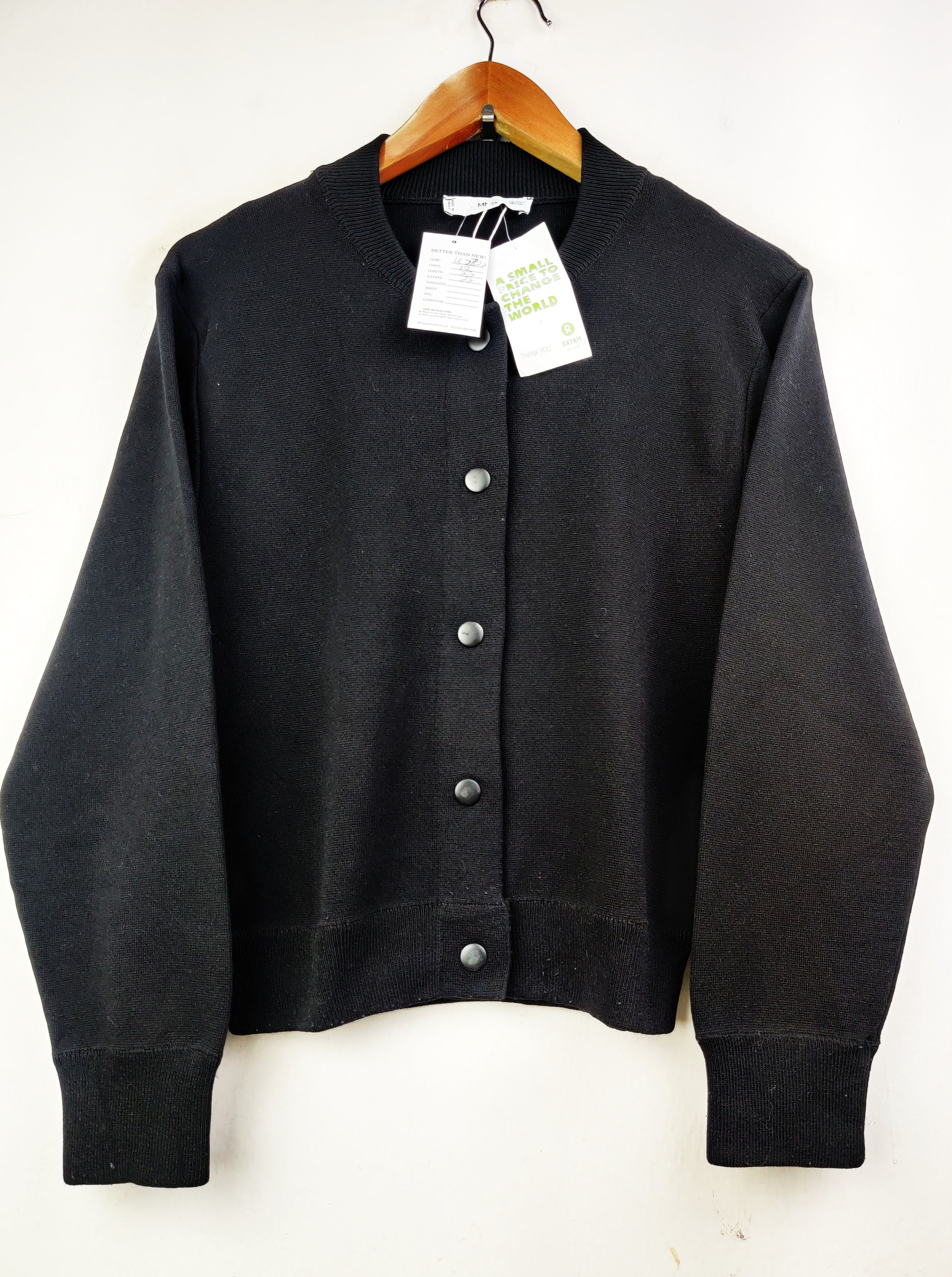 Buy online pre-used pre-loved 100% authentic & Original branded Mango (LS-7322) available in Pakistan. Top international brands avilable.