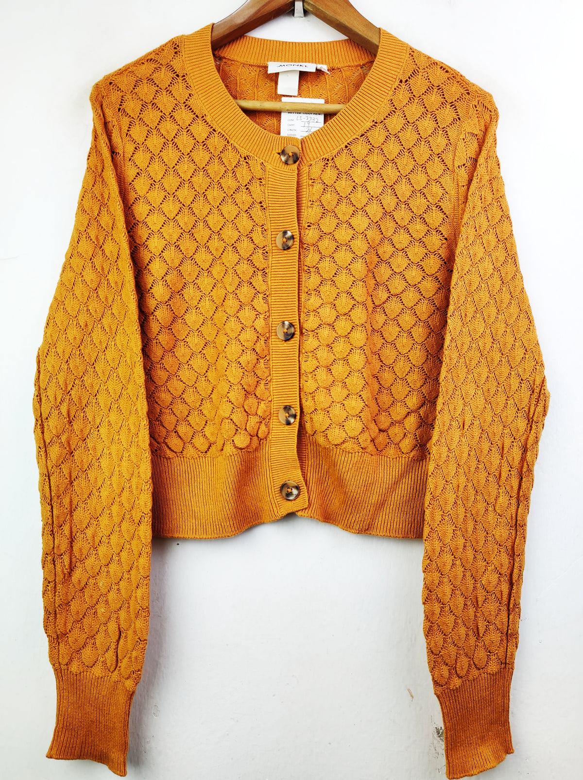 Buy online pre-used pre-loved 100% authentic & Original branded Minkl (LS-7332) available in Pakistan. Top international brands avilable.